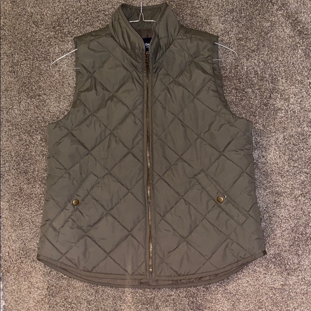 Quilted puffy vest